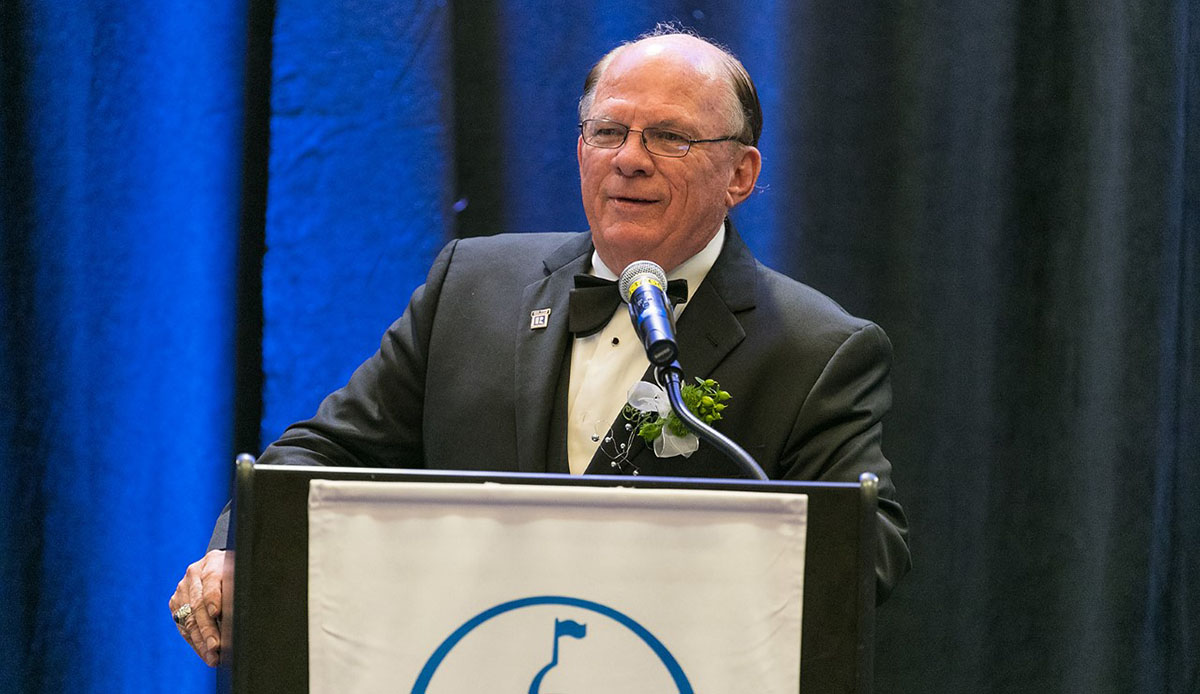 Ed Neaves sworn-in as the 2020 President of Illinois REALTORS®